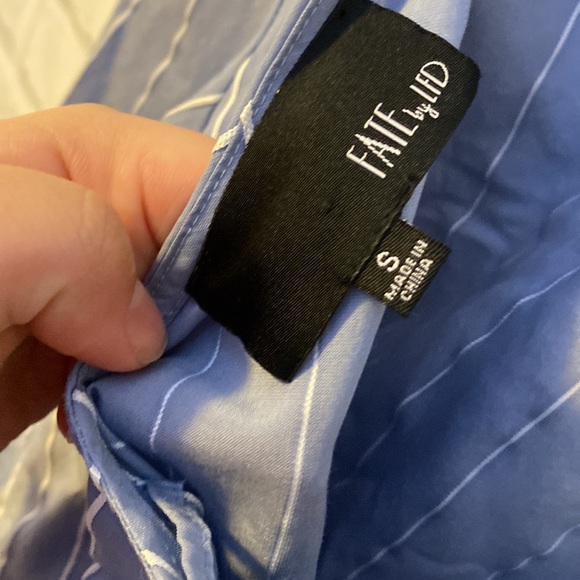 Fate by LFD striped button back blouse - Picture 4 of 6